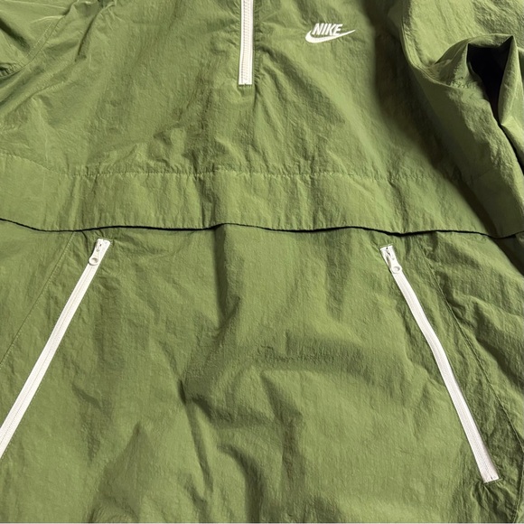 Nike Hooded Windbreaker - Picture 3 of 5